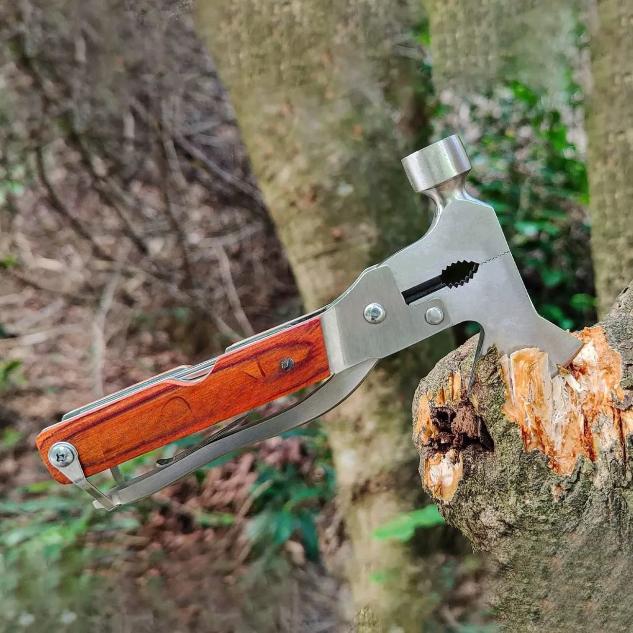 Portable Survival Axe 14 in 1 | TrekWard